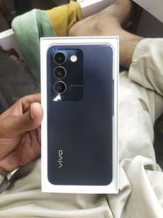 vivo y100