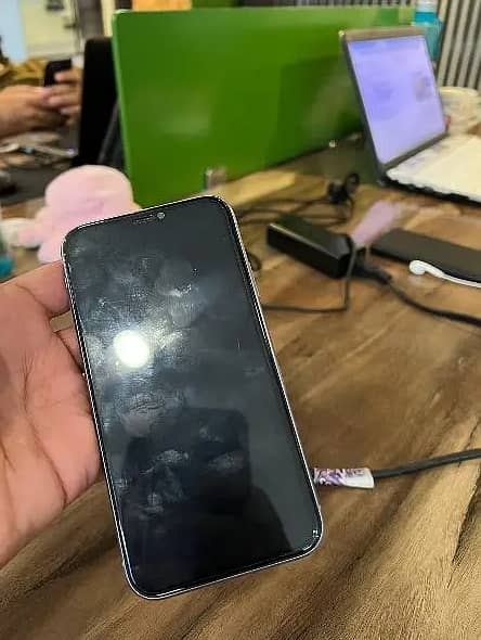 Iphone 11, 128 gb purple 3