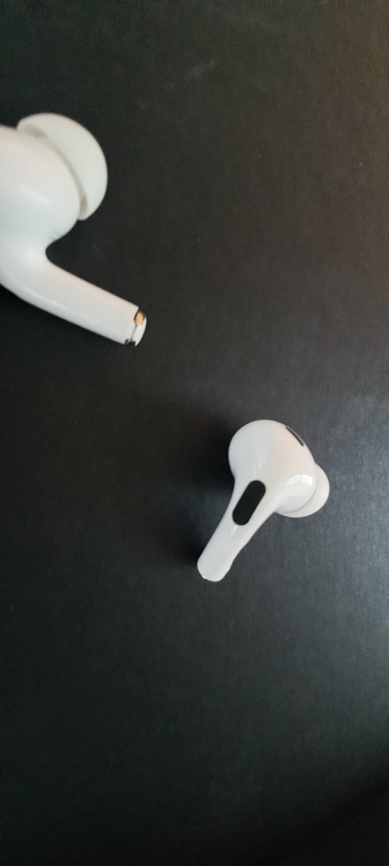 AirPods Pro in Mint Condition for Sale ORGINAL Apple 6