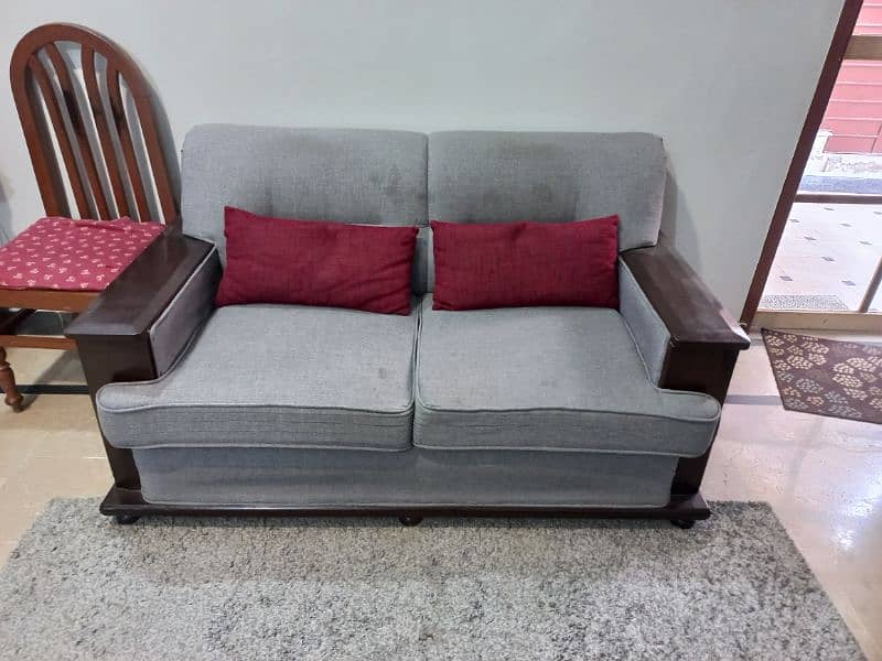 7 seater sofa set with table 2