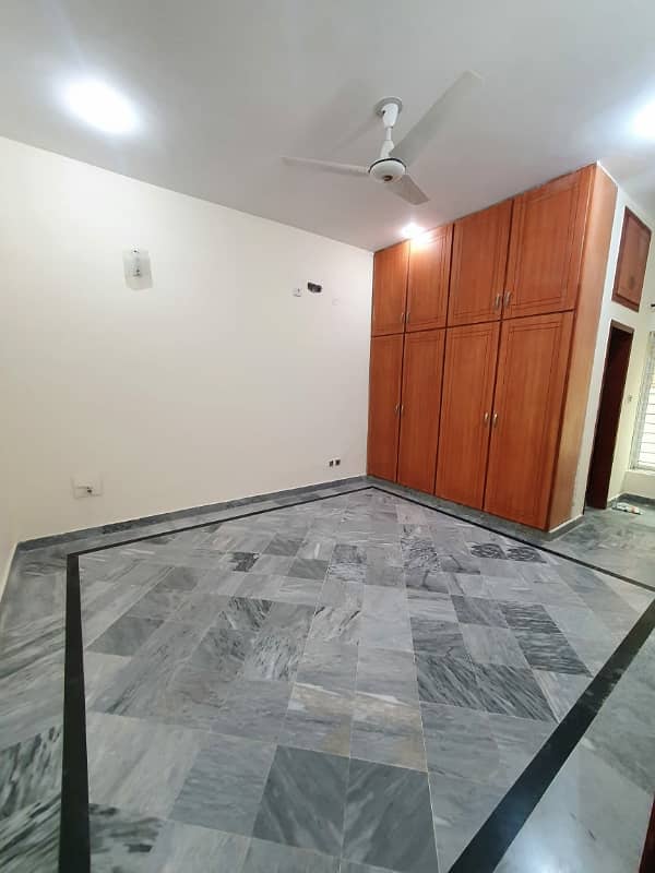 10 Marla ground portion for rent in G-13 0