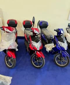 Electric Scooty Spark in Resonable Price New Zero Meter