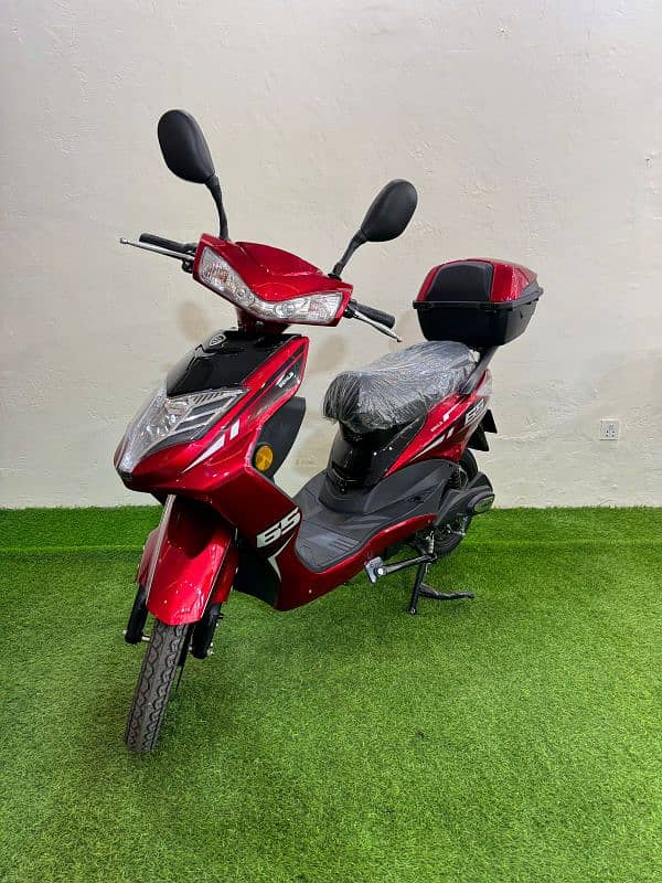 Electric Scooty Spark in Resonable Price New Zero Meter 2