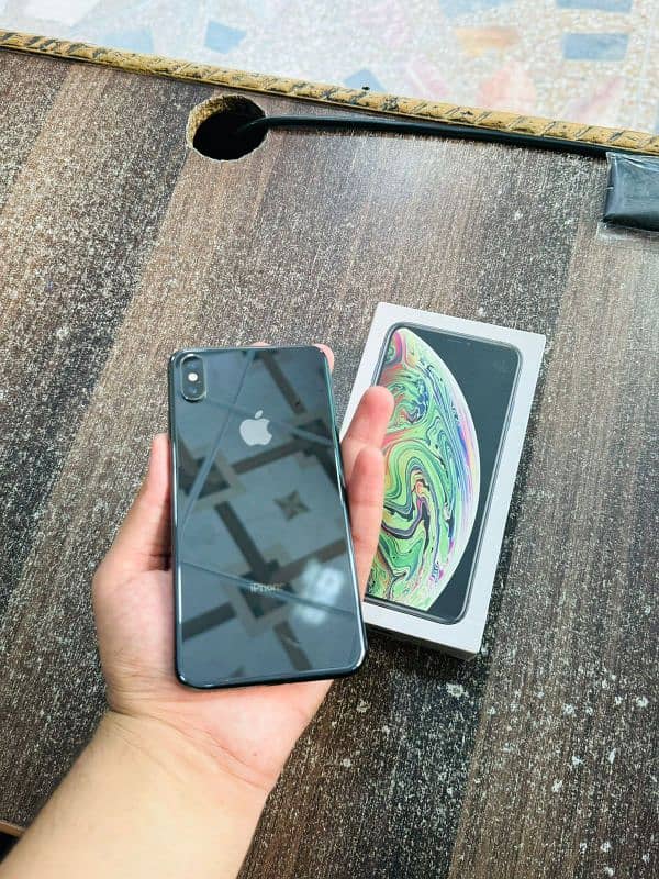 iphone Xs max 64GB Approved 5