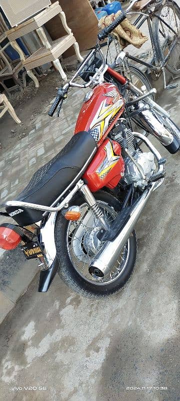 Honda 125 Neat nd Clean 3