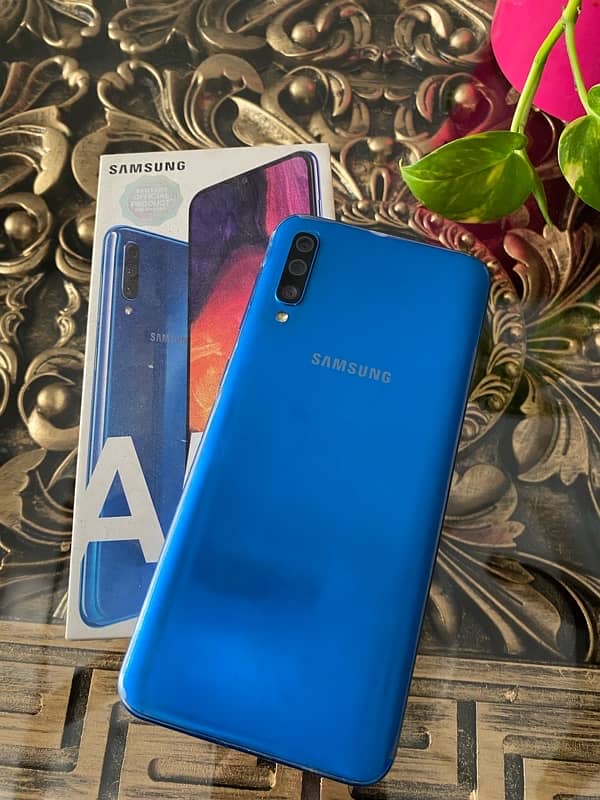 Samsung Galaxy a50 4gb/128gb 1