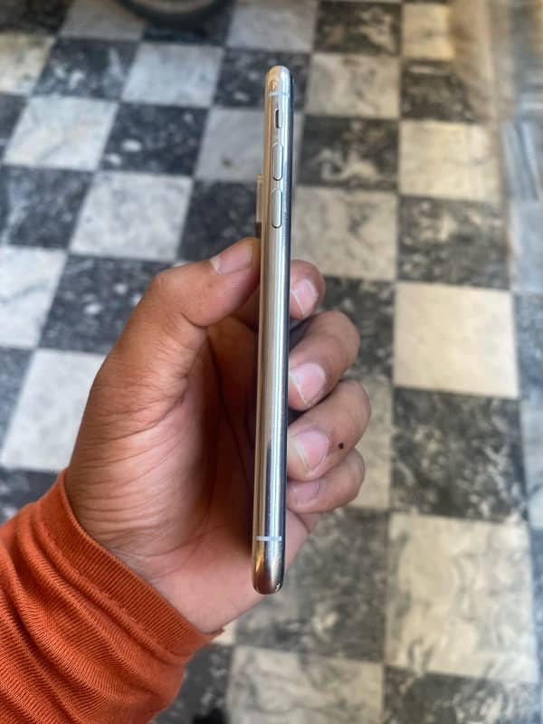 Iphone Xs 64gb PTA Approved 3