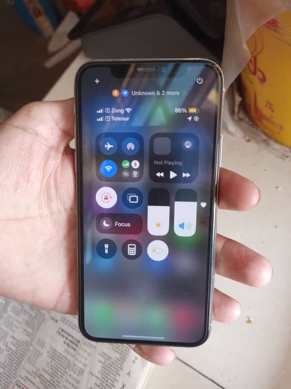 iPhone xs 64GB PTA Approved 1