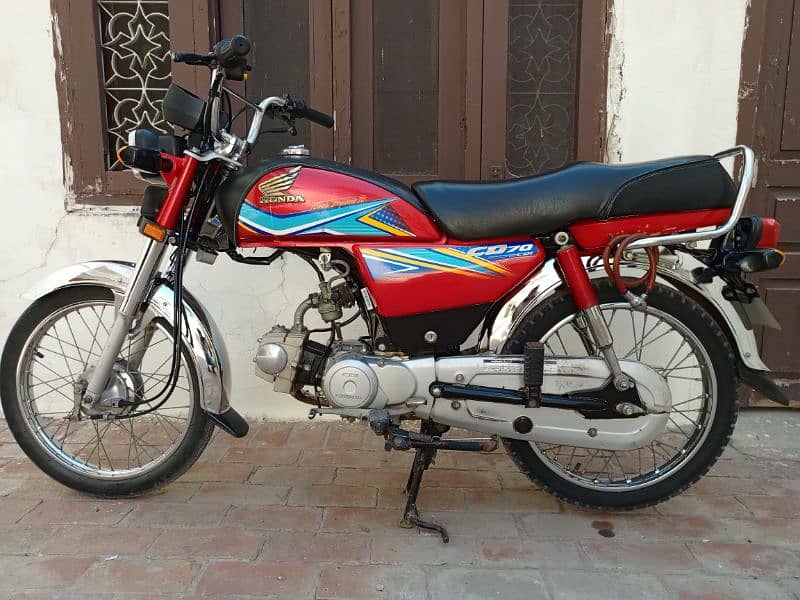 Honda CD70 red 2