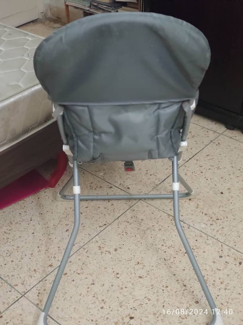 Baby dining chair 2