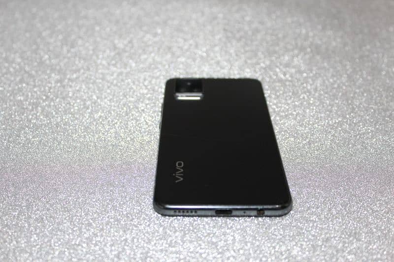 ViVo V2025 Official PTA Approved  With Complete Box 0