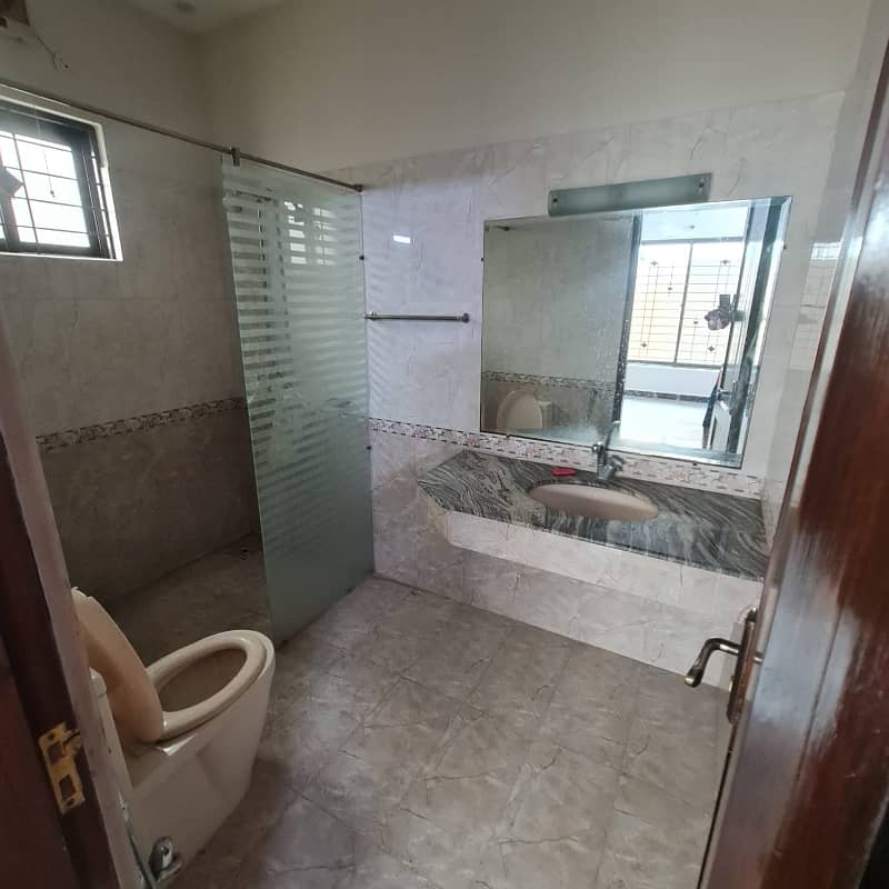 10 Marla Lower Portion For Rent Uet Society 1