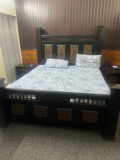 wood  bed