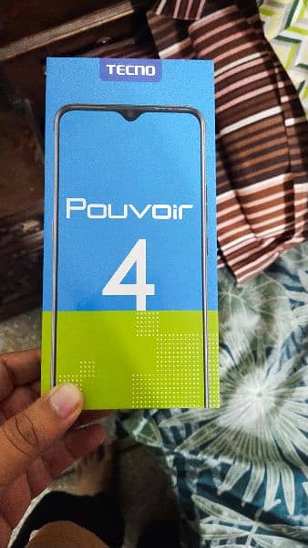 Tecno pouvoir 4 5