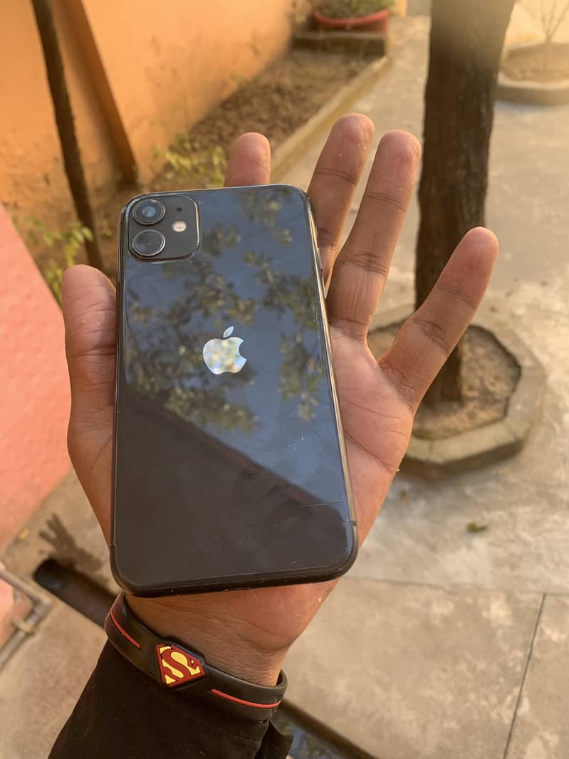 iPhone 11 64GB NON PTA 6