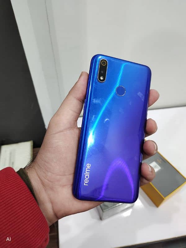 Realme 3Pro (4/64) 4