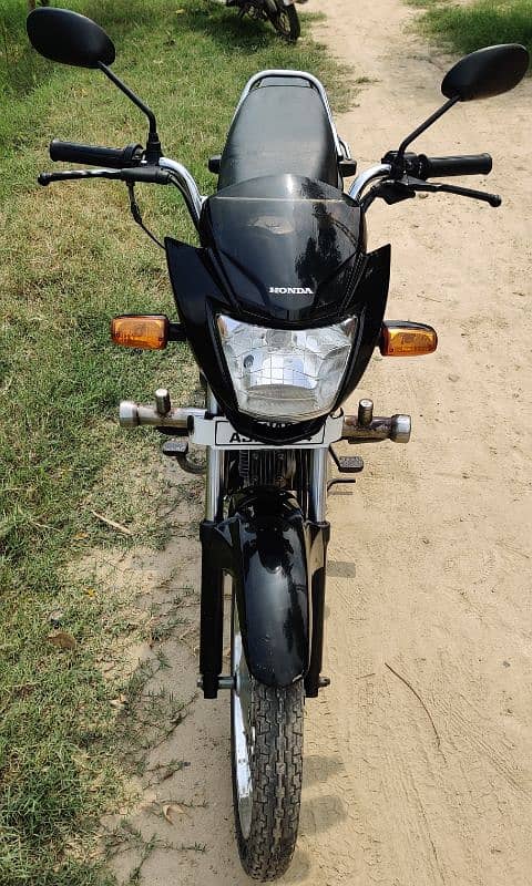 Honda praidor 100 cc 6