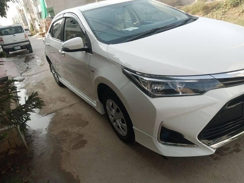 Toyota Corolla GLI 2020 super white 4