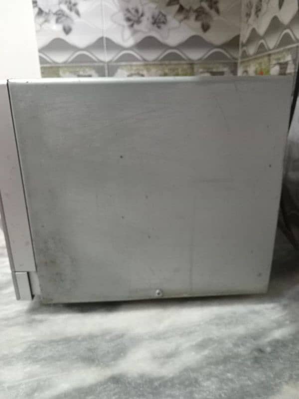 Microwave oven 23 L 7