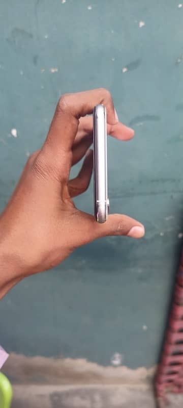 iphone xs max. contact no call & wtsp 03121424450. urgent sale. 8