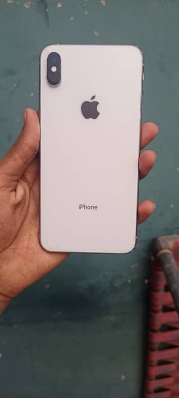 iphone xs max. contact no call & wtsp 03121424450. urgent sale. 1