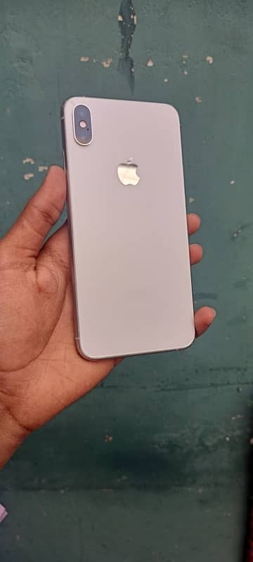 iphone xs max. contact no call & wtsp 03121424450. urgent sale. 11