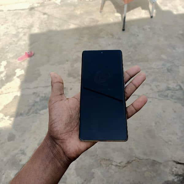 Tecno spark 20 pro plus 4