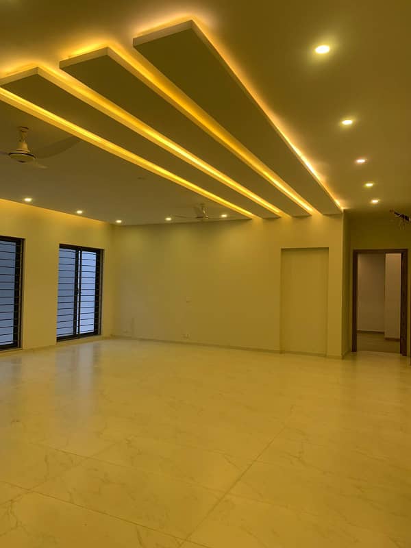 500 Sq Yard Luxury Lower Portion Available For Rent 6