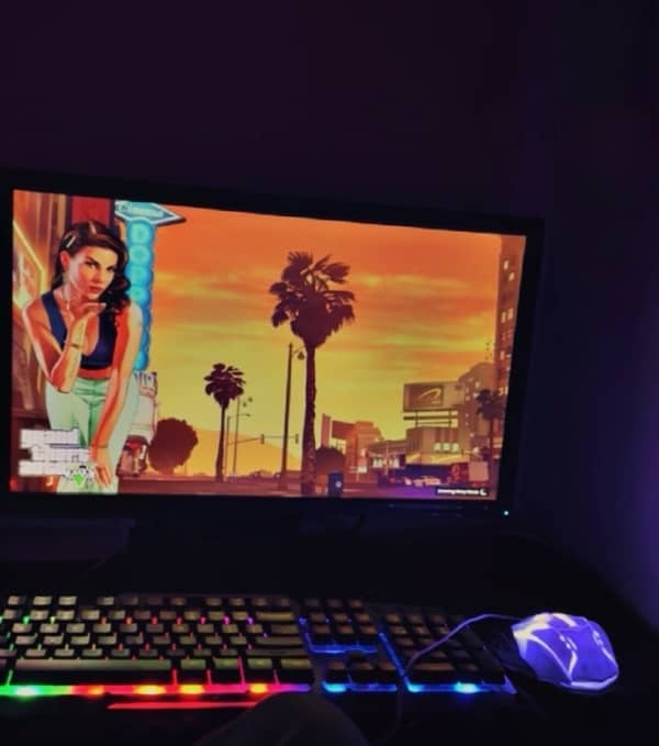 Gaming pc setup 0