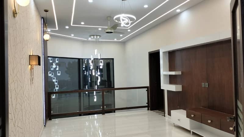 Unoccupied House Of 10 Marla Is Available For rent In Bahria Town 6