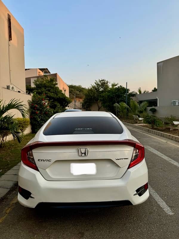 Honda Civic VTi 2017 1