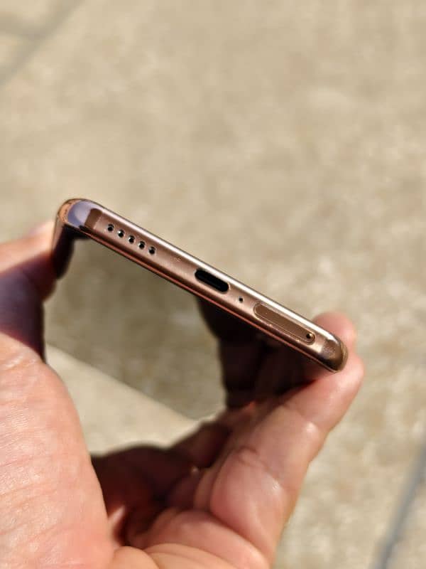 Vivo V40e 8/256 Bronze 8