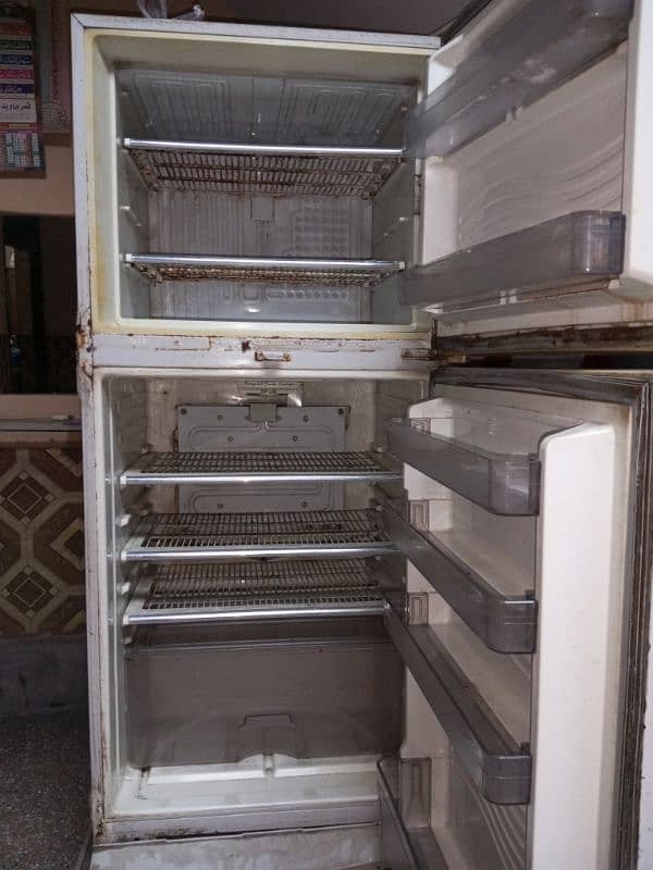 Dawlance fridge for sale 2