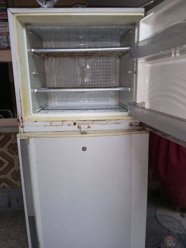 Dawlance fridge for sale 3