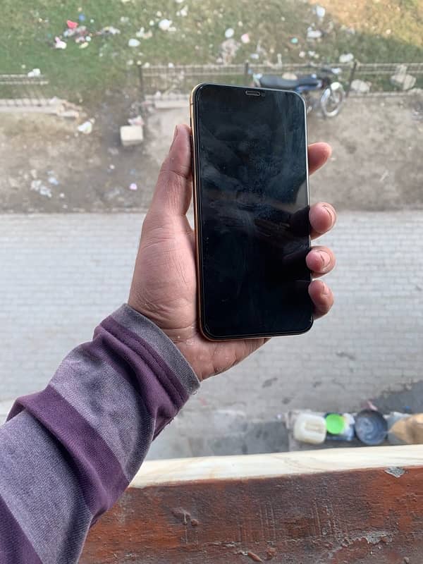 iphone 11 pro ma  256 gb 5