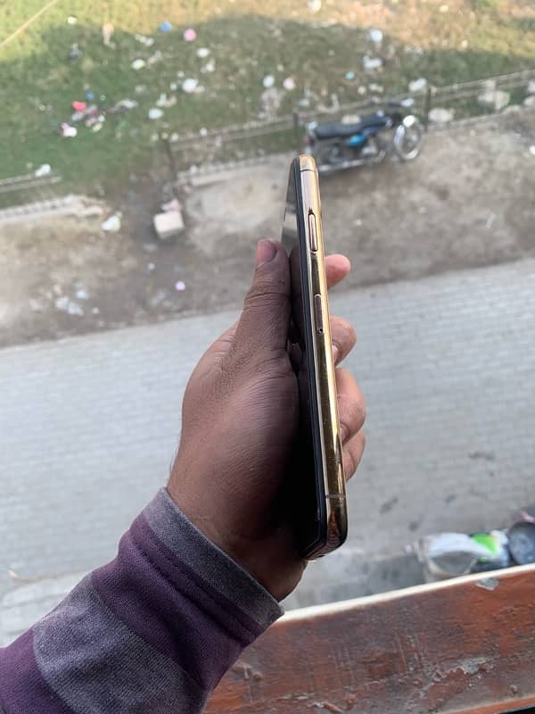 iphone 11 pro ma  256 gb 6