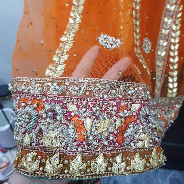 Funky n stylish Mehndi Outfit 2