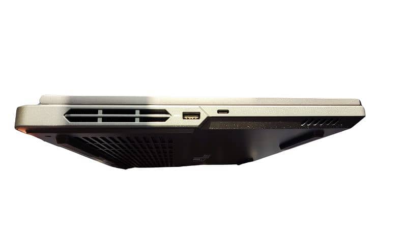 Lenovo Legion 5 Pro 16irx8, ci7 13th, rtx 4070 brand new gaming laptop 12