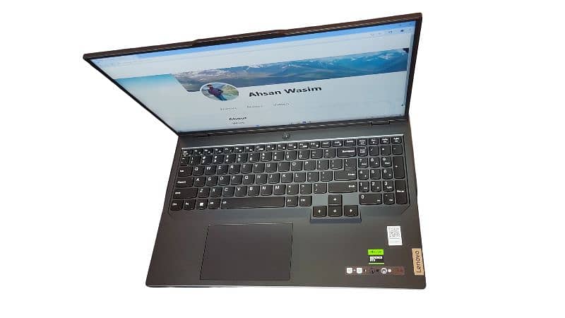 Lenovo Legion 5 Pro 16irx8, ci7 13th, rtx 4070 brand new gaming laptop 14