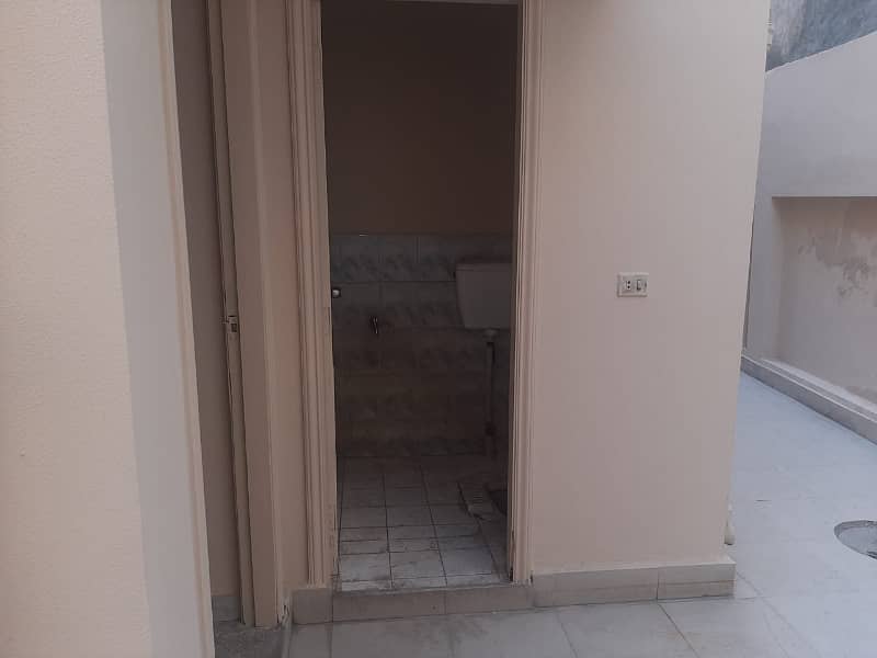 11 marla 4bed house available for sale in eden defence near dha phase 1 D block 18