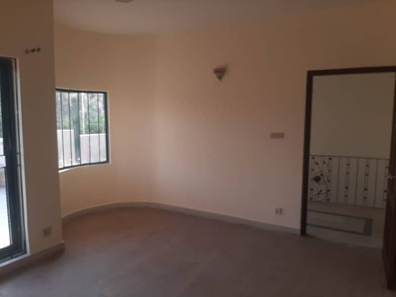 11 marla 4bed house available for sale in eden defence near dha phase 1 D block 27