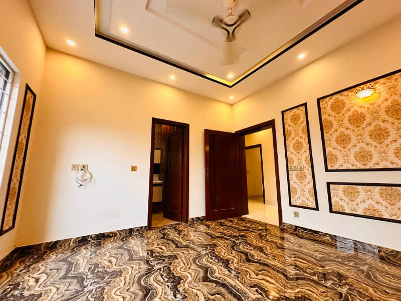 1 KANAL MODERN DESIGN BASMENT HOUSE FOR SALE DHA Phase 7 LAHORE 15