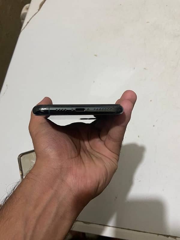 iphone 11pro max 64gb pta proved 1