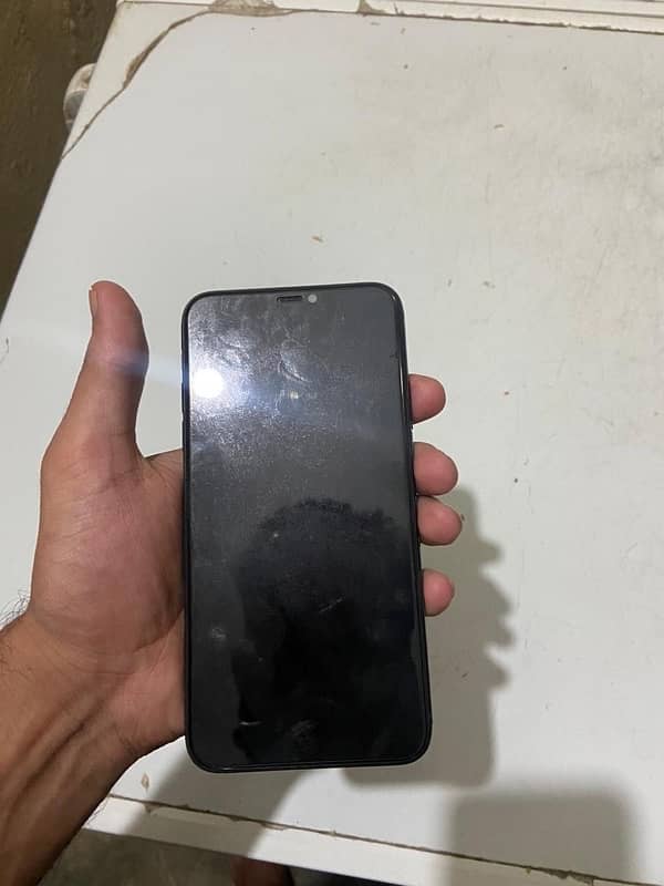 iphone 11pro max 64gb pta proved 5