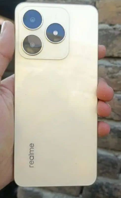 RealMe C61 6/128 0