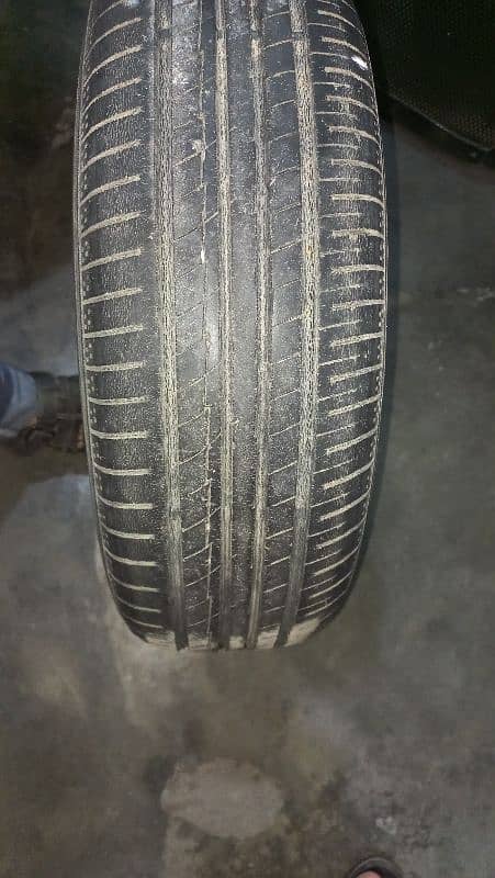 185/65 R15 , 50 % Condition , With Rim , Only 1 Tyre Rim 3