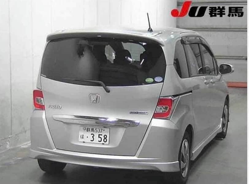 Honda Freed 2014 10