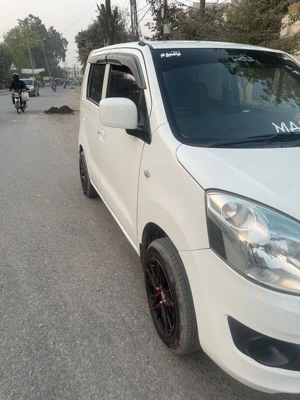 Suzuki Wagon R 2018 9