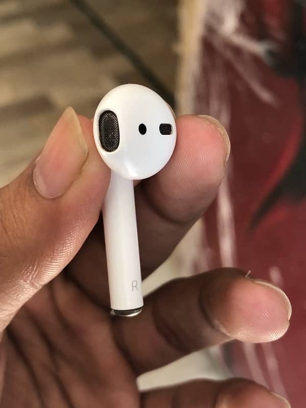 Apple Airpods 2 6