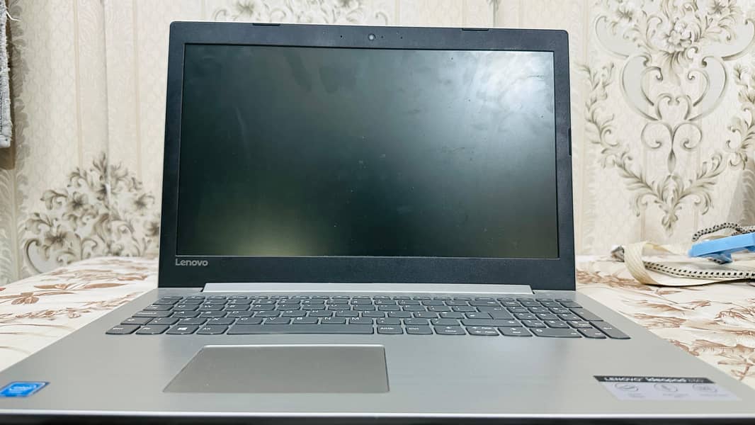 Lenovo Ideapad 330 with Intel Celeron N4000 5